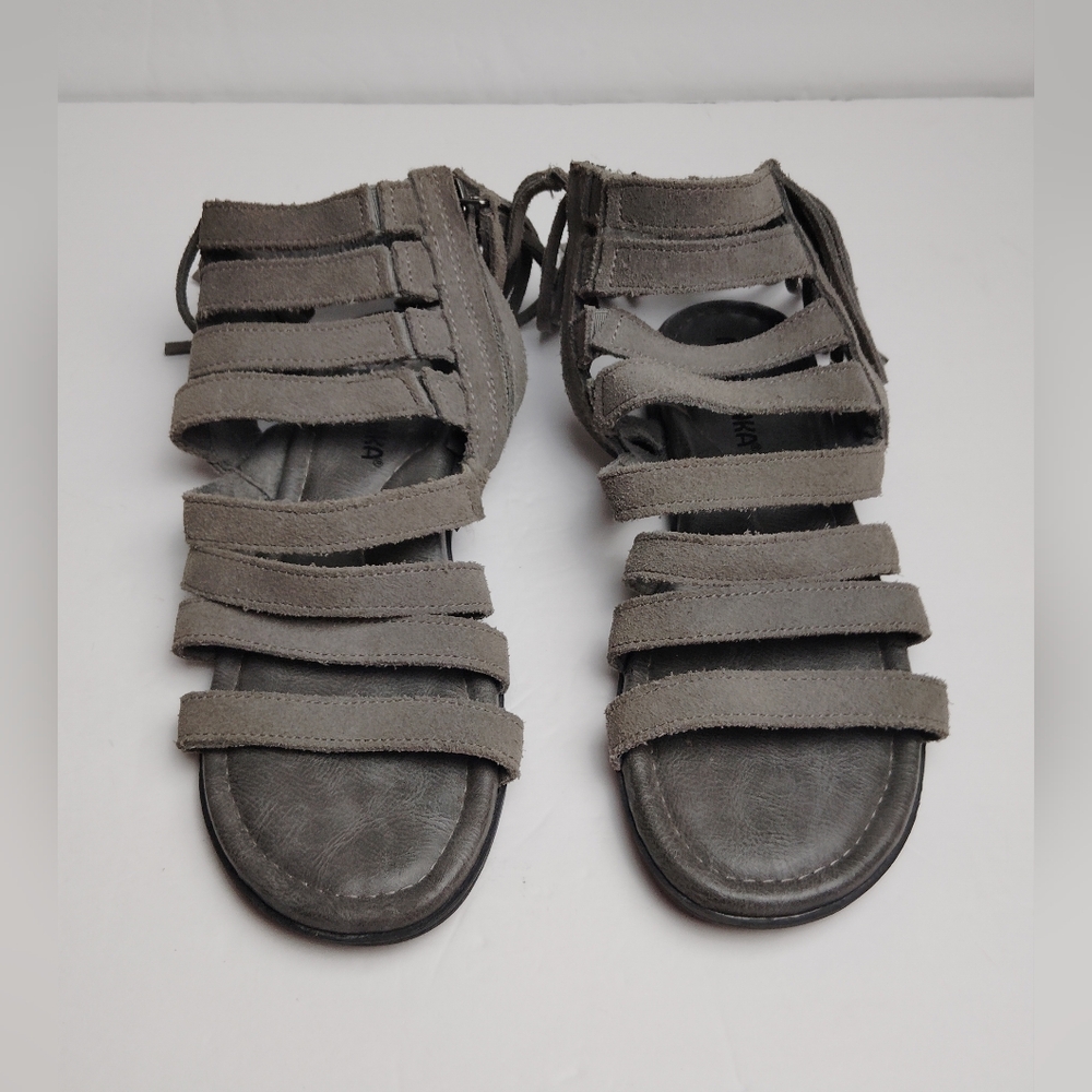 Minnetonka Women's Pisa Gray Suede Fringe Gladiator Sandals ~ Size 5